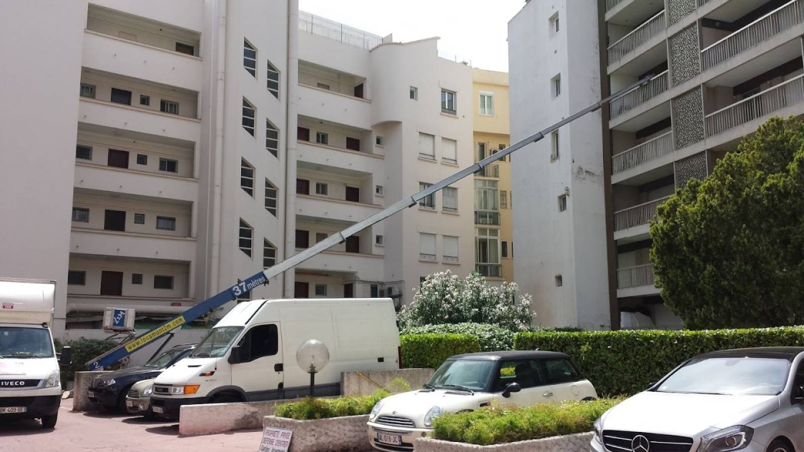 Devis location de monte-meubles Toulon Var 83