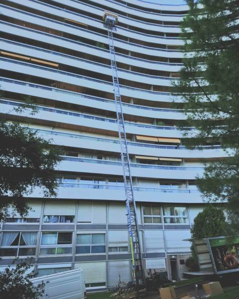déménagement R+10 avec un monte meuble Marseille 13008