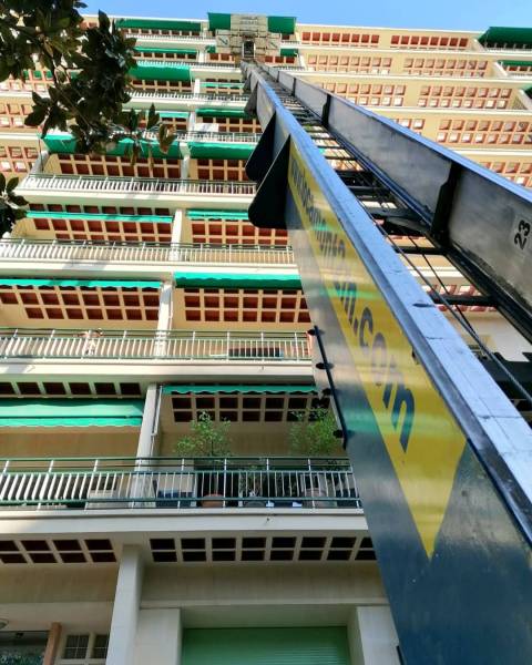 Dans quels quartiers de Marseille peut-on louer un monte-meuble rapidement et en toute sécurité avec LOCAMONT ?