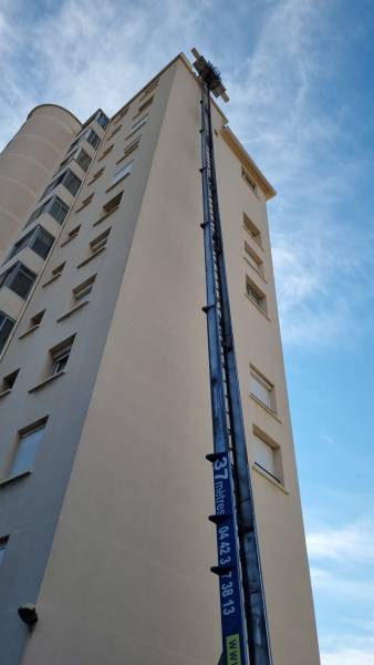 location monte meuble grande hauteur 11 étages a Marseille 