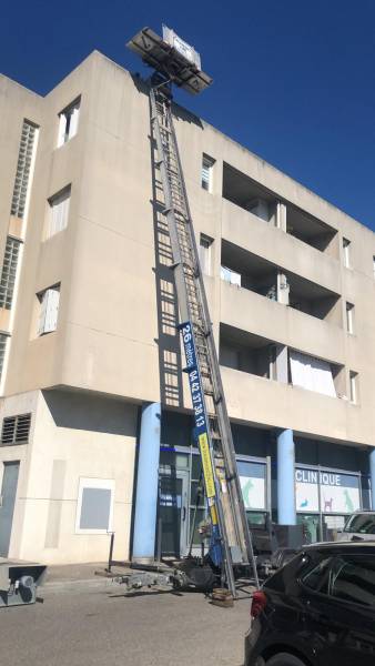 photo image monte meuble Marseille 